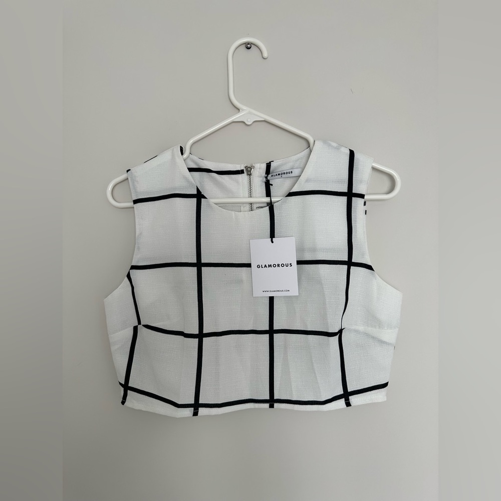 Glamorous crop top with zipper on the back
